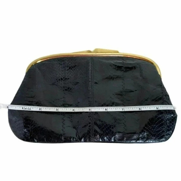 Robert Bestien Vintage black snakeskin clutch with gold closure - Picture 3 of 6